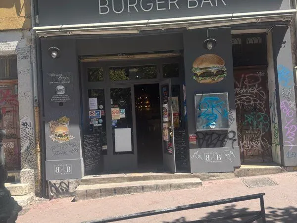 Restaurant burger