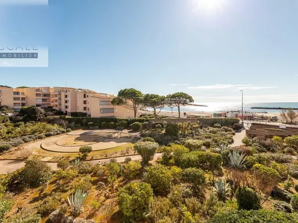 Vente Type 2 Cabine + Parking Face A La Mer Quartier Corniche A Sete