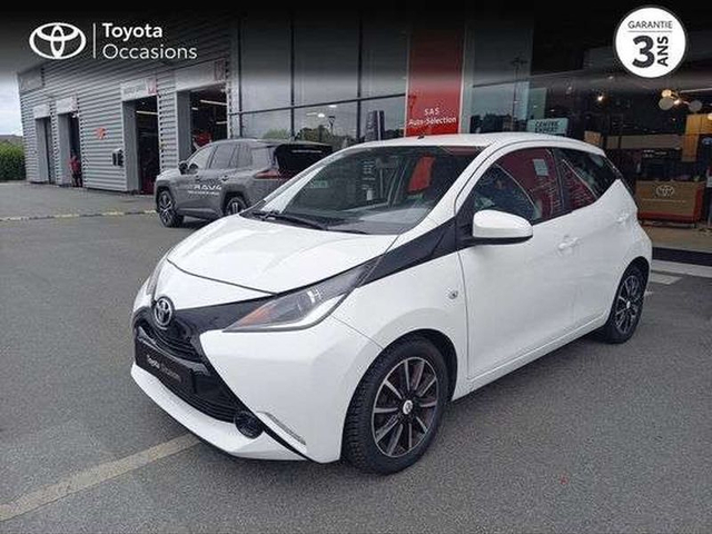 Toyota AYGO Toyota Aygo 1.0 VVT-i 69ch x-play 5p