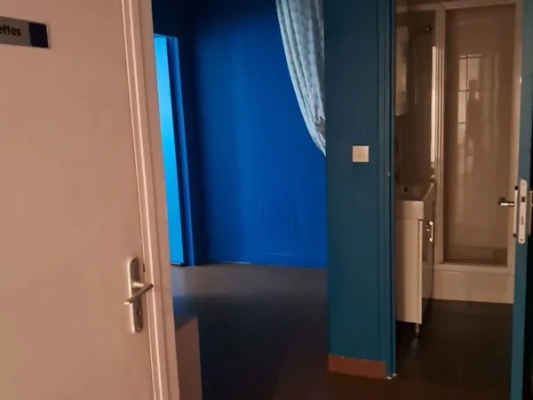 PARIS 19 ème LOCAL COMMERCIAL 20 M2