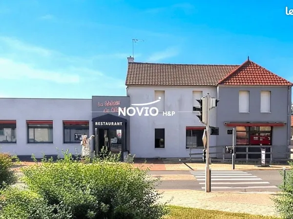 Restaurant 600 m² Beaumont-Saint-Cyr