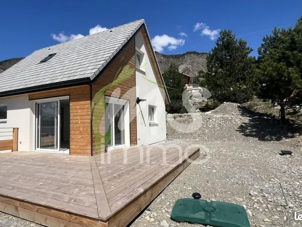 Maison 3 pièces 84 m²