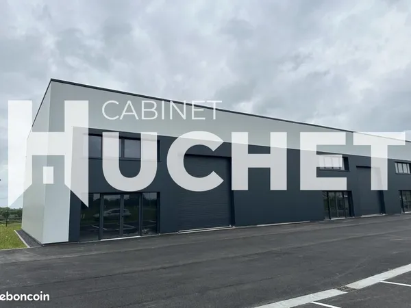 Local industriel 182 m²