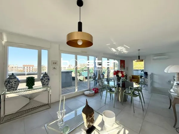 Coeur Patte d'Oie - Maison sur le toit - Duplex 4 Pièces avec 80 m² de Terrasse