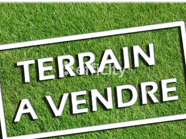 Terrain 780 m²