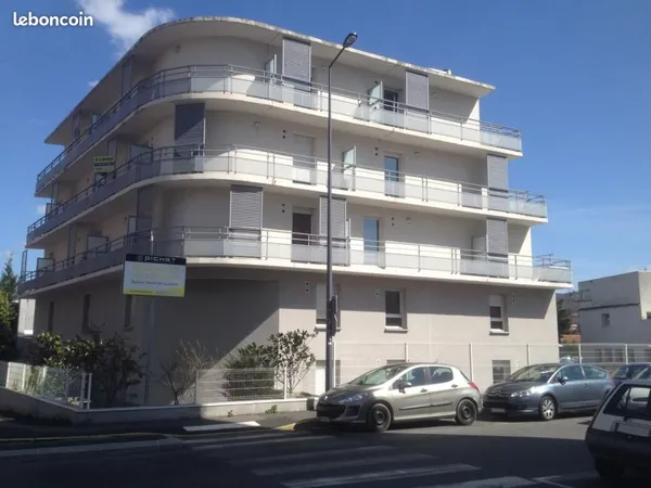 Studio 1 pièce 18 m²
