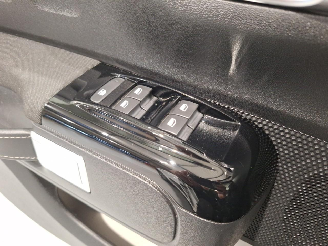 Citroën C3 puretech 83 s&s bvm5 shine — photo 22
