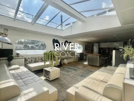 Péniche 5 pièces 150 m²