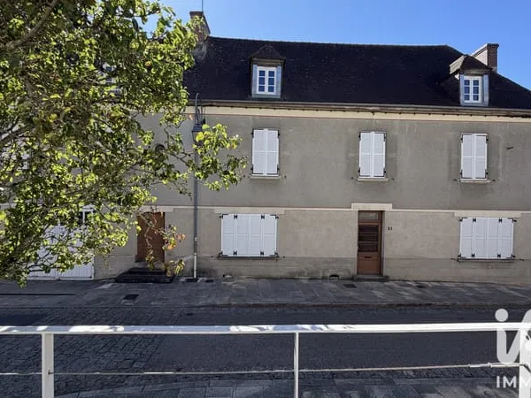 Maison 12 pièces 213 m²