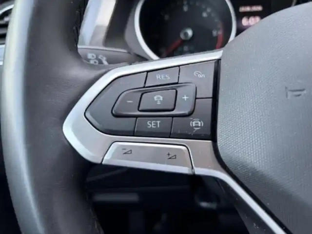 Volkswagen Tiguan 2.0 tdi 150ch life plus dsg7 — photo 14