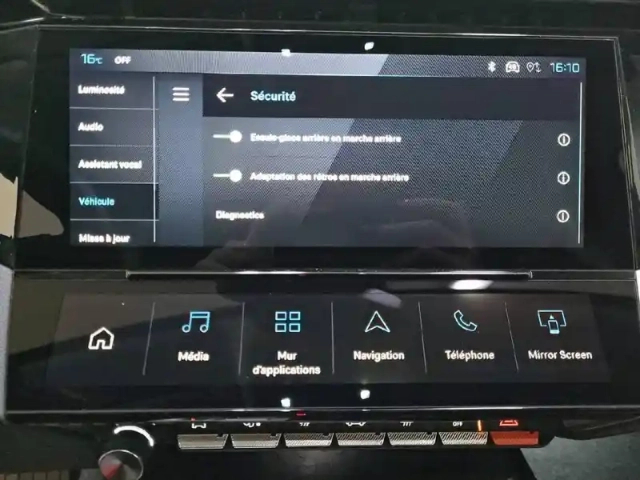 Peugeot 308 hybrid 145 e-dcs6 — photo 23