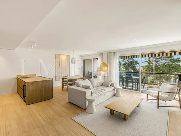 Cannes Montfleury Appartement 3 pièces rénové à vendre
