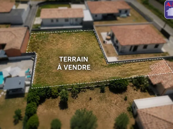 Terrain constructible 639 m²