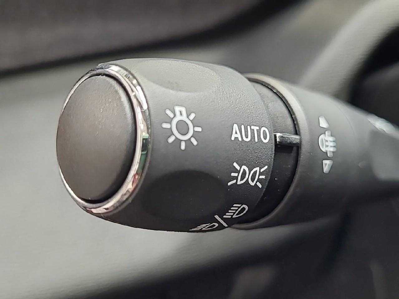 Peugeot 308 phev 180 e-eat8 allure pack — photo 27