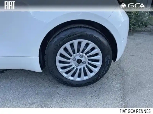 Fiat 500 e 95ch my23 — photo 4