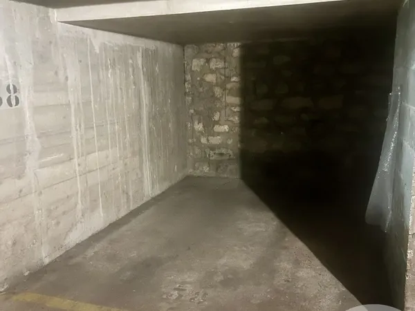 Parking 9 m²