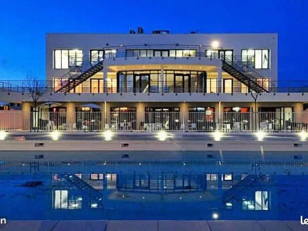 A L'ANEE APPT T3 meublé 2 Chambres 52m2 CLIM Piscine