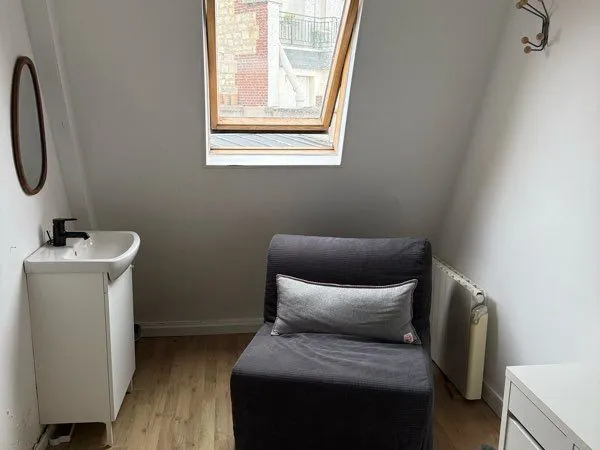À vendre Chambre de service Paris 9