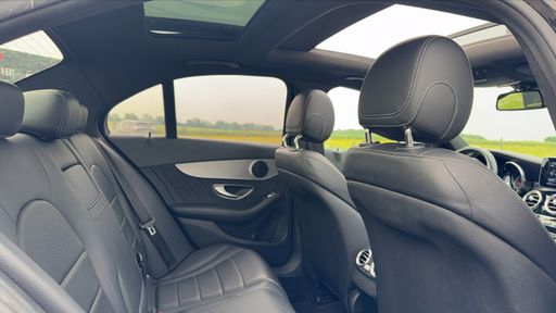 Mercedes Classe C 220 CDI 170 9G-Tronic - AMG Line – 2017 – 126000 km – Diesel – Boîte Automatique — photo 34