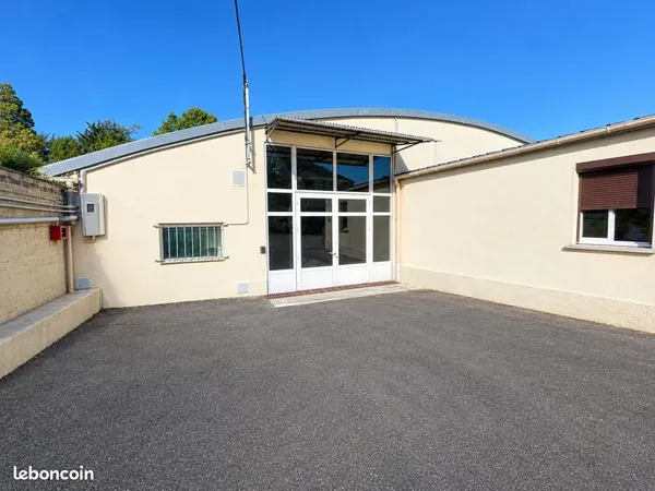 Local d'activité 350 m²