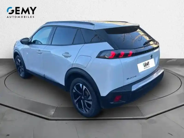Peugeot 2008 electrique 136 ch — photo 24