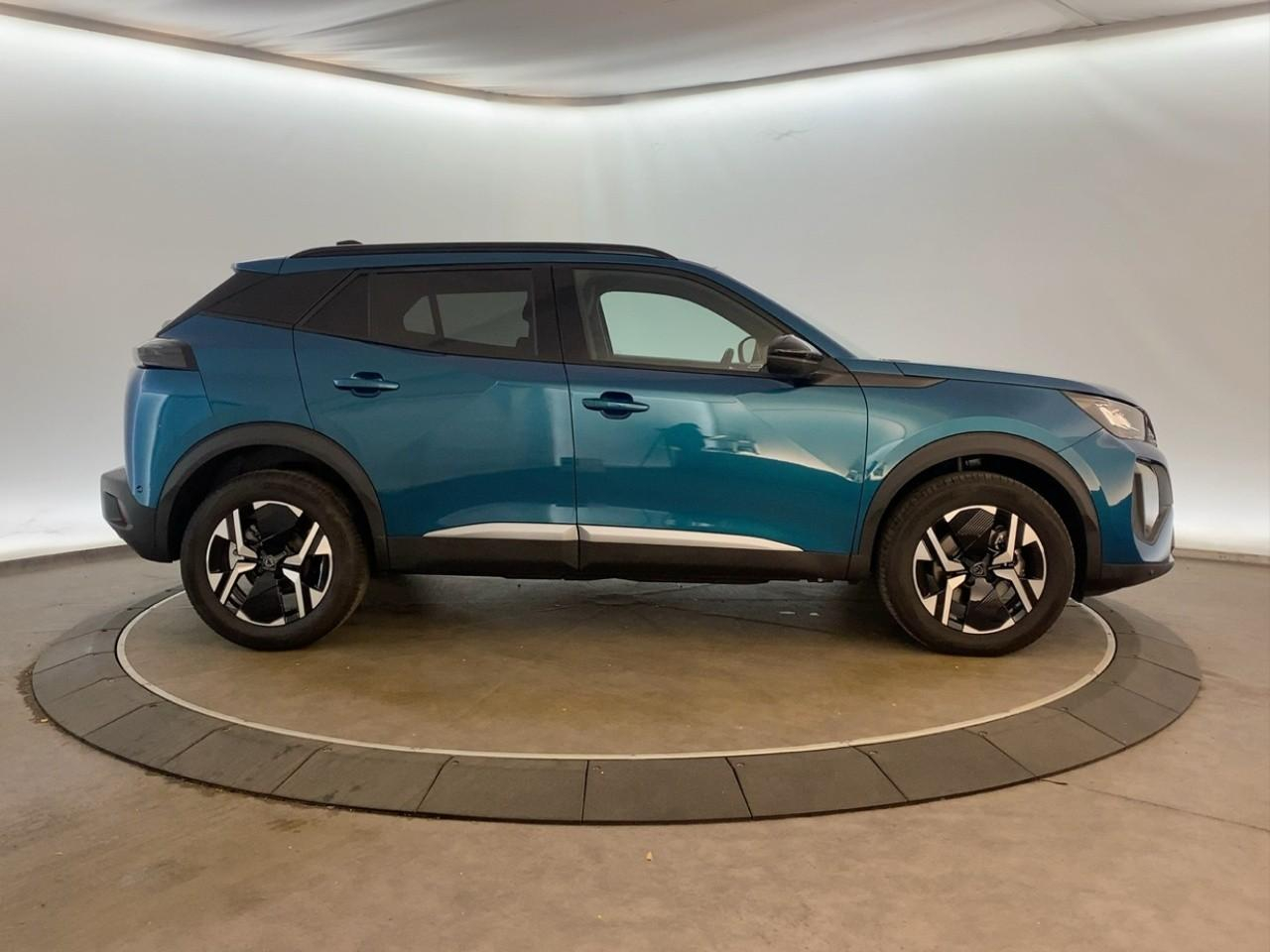 Peugeot 2008 hybrid 145 ch e-dcs6 allure — photo 4