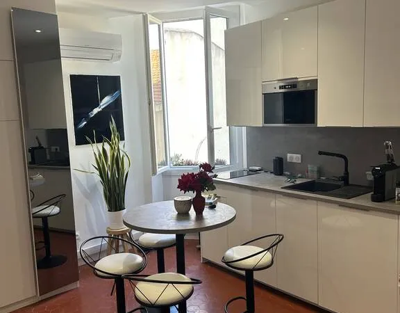 Studio 1 pièce 25 m²