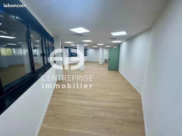Bureaux 66 m² Nice