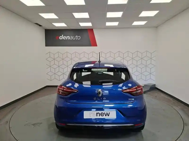 Renault Clio e-tech 140 - 21 — photo 2