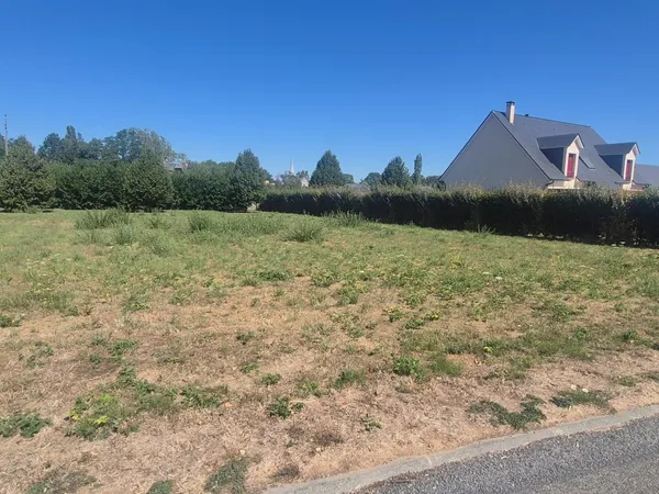 Terrain à bâtir 1 213 m² à 8 min de Bernay