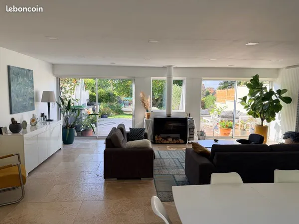 LINSELLES CENTRE - MAISON DE CARACTÈRE 210 m² — 7 pièces - JARDIN - STUDIO - GARAGE 539 000 - Vente 