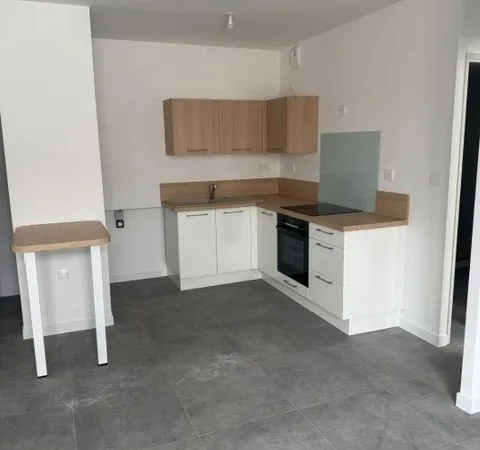 Appartement T2 40m² Centre ville Rochefort entièrement rénové