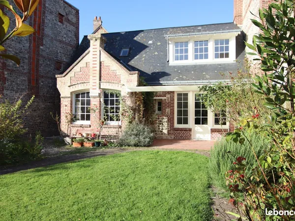 Villa 6 pièces 105 m²