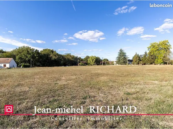 Terrain 2 210 m² Chabris