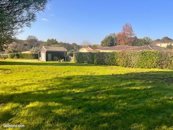 Terrain 207 m² Creon