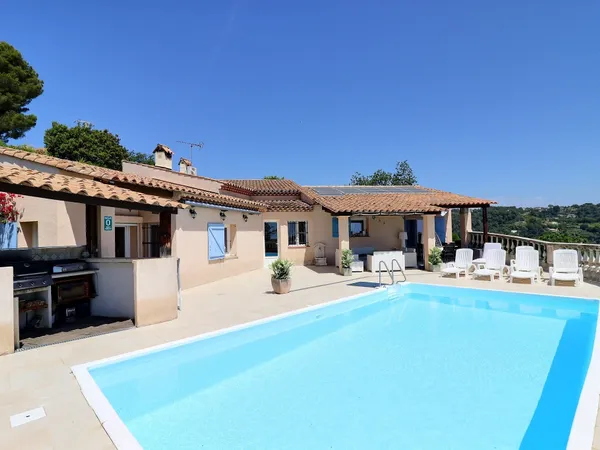 Maison 184 m2 avec piscine et vue