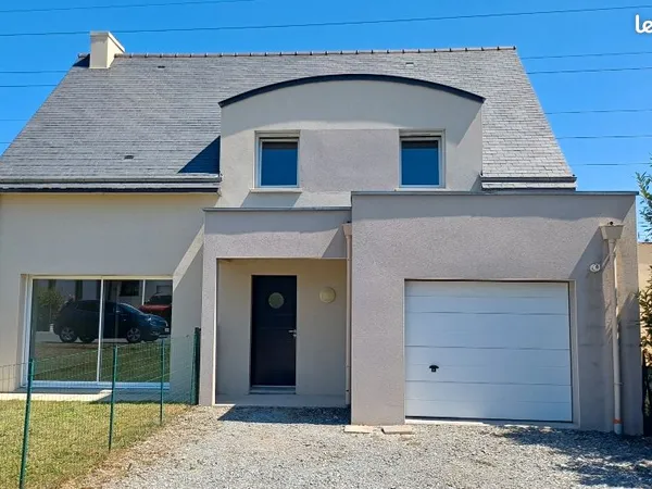 Le Bourny - Maison récente 129 m² - 5 chambres - 1 chambre RDC - garage - terrain