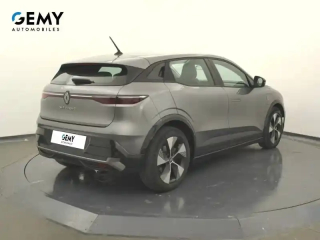 Renault Megane e-tech ev40 130ch standard charge — photo 78