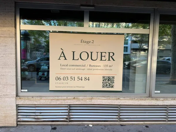 Local commercial 151 m²