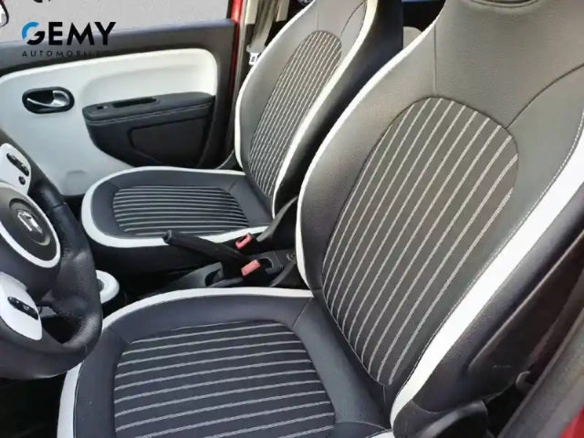 Renault Twingo iii e-tech — photo 9