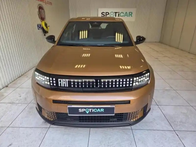 Fiat Panda grande  electrique 113ch icône — photo 9