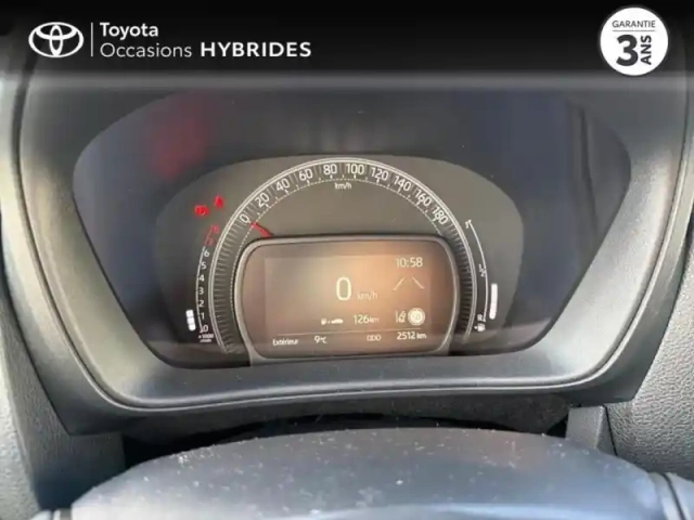 Toyota Aygo X 1.0 vvt-i 72ch design my24 — photo 6