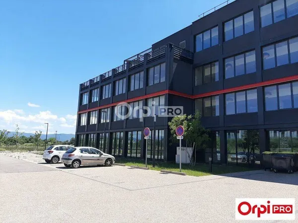 Bureaux 211 m²