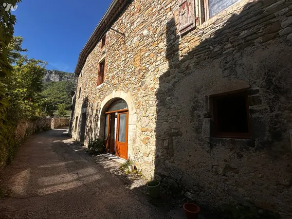 Immeuble 179 m²