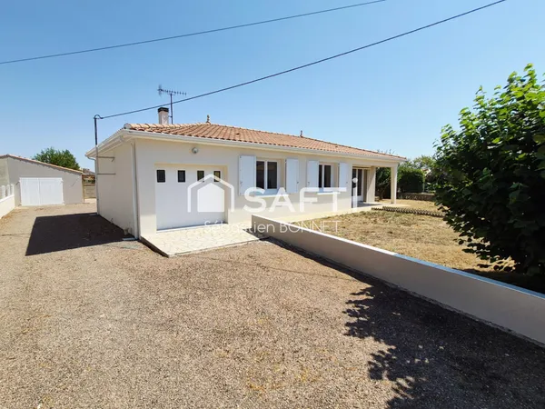 Maison de plain pied proche centre avec dépendances