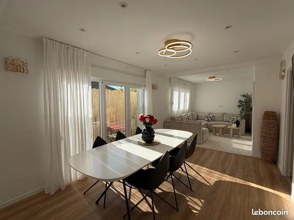 Mulhouse limite Riedisheim F3/4 refait à neuf tout meublé Clim balcon