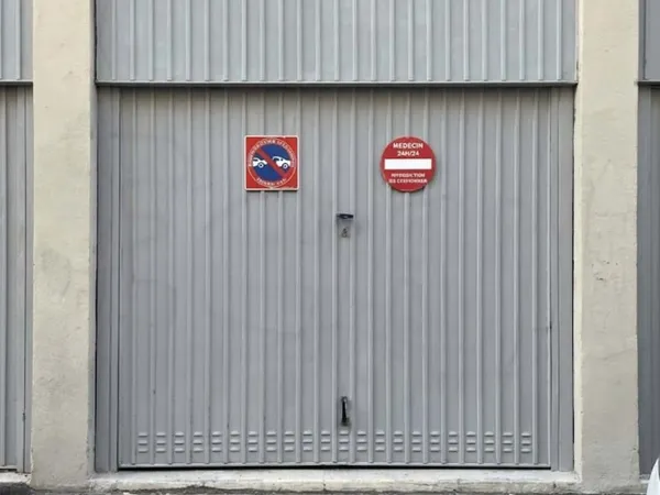 BOX À VENDRE