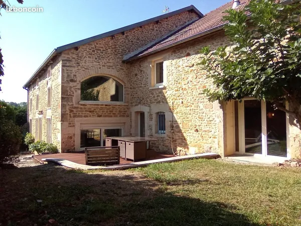 Maison 12 pièces 595 m²