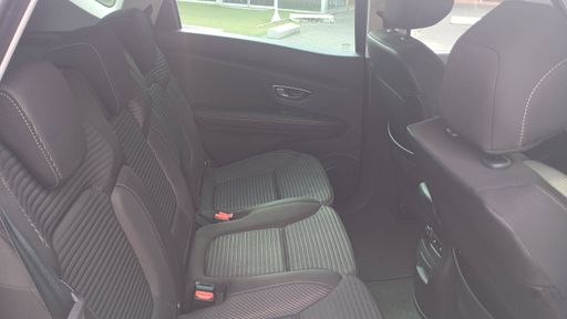 Renault Scenic 1.7 Blue dCi 120 EDC6 - Business – 2019 – 106796 km – Diesel – Boîte Automatique — photo 40