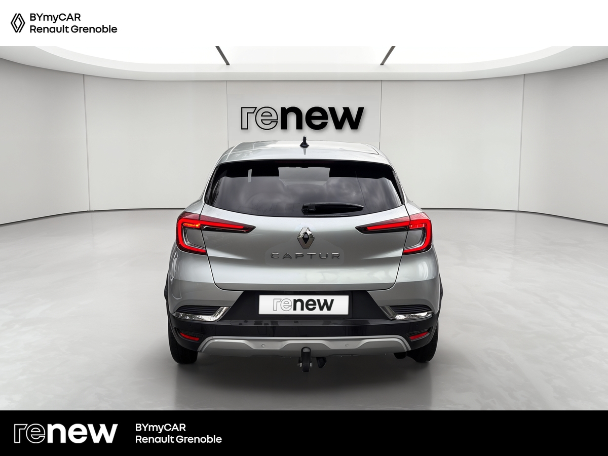 Renault Captur mild hybrid 140 — photo 4